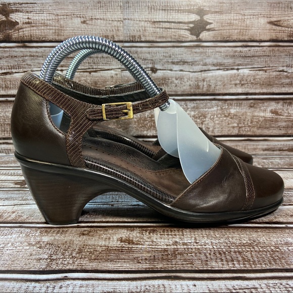 dansko roxy